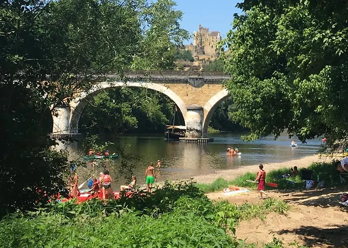 La Source, Beynac, Dordogne Бейнак-э-Казенак
