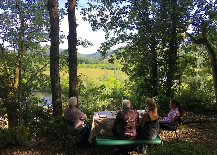 La Source, Beynac, Dordogne Гостевой дом 3*